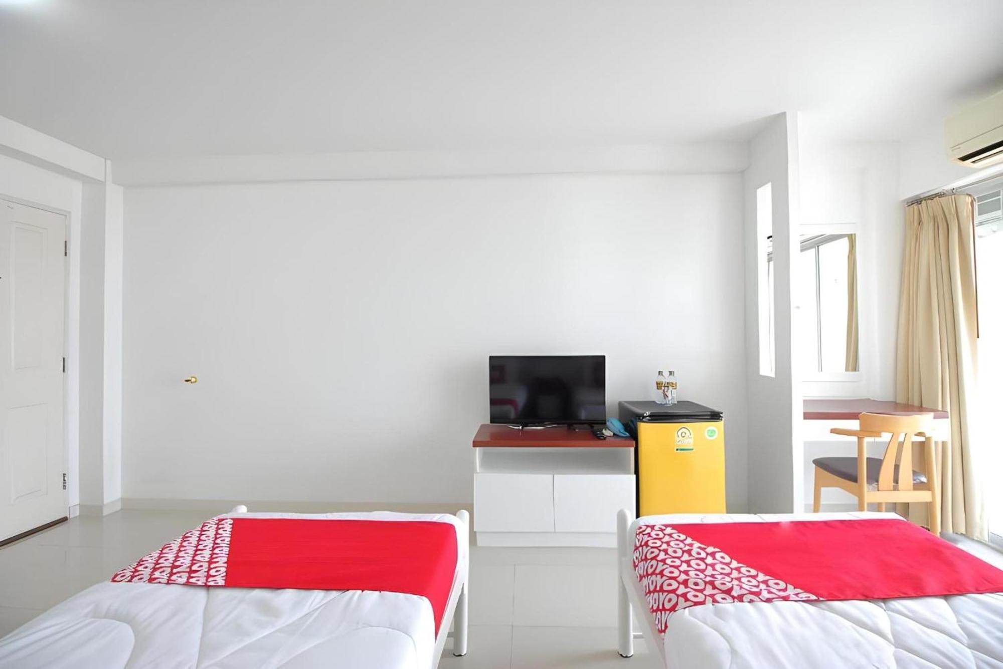 Super Oyo 498 Ladawan Villa Bangkok Zewnętrze zdjęcie