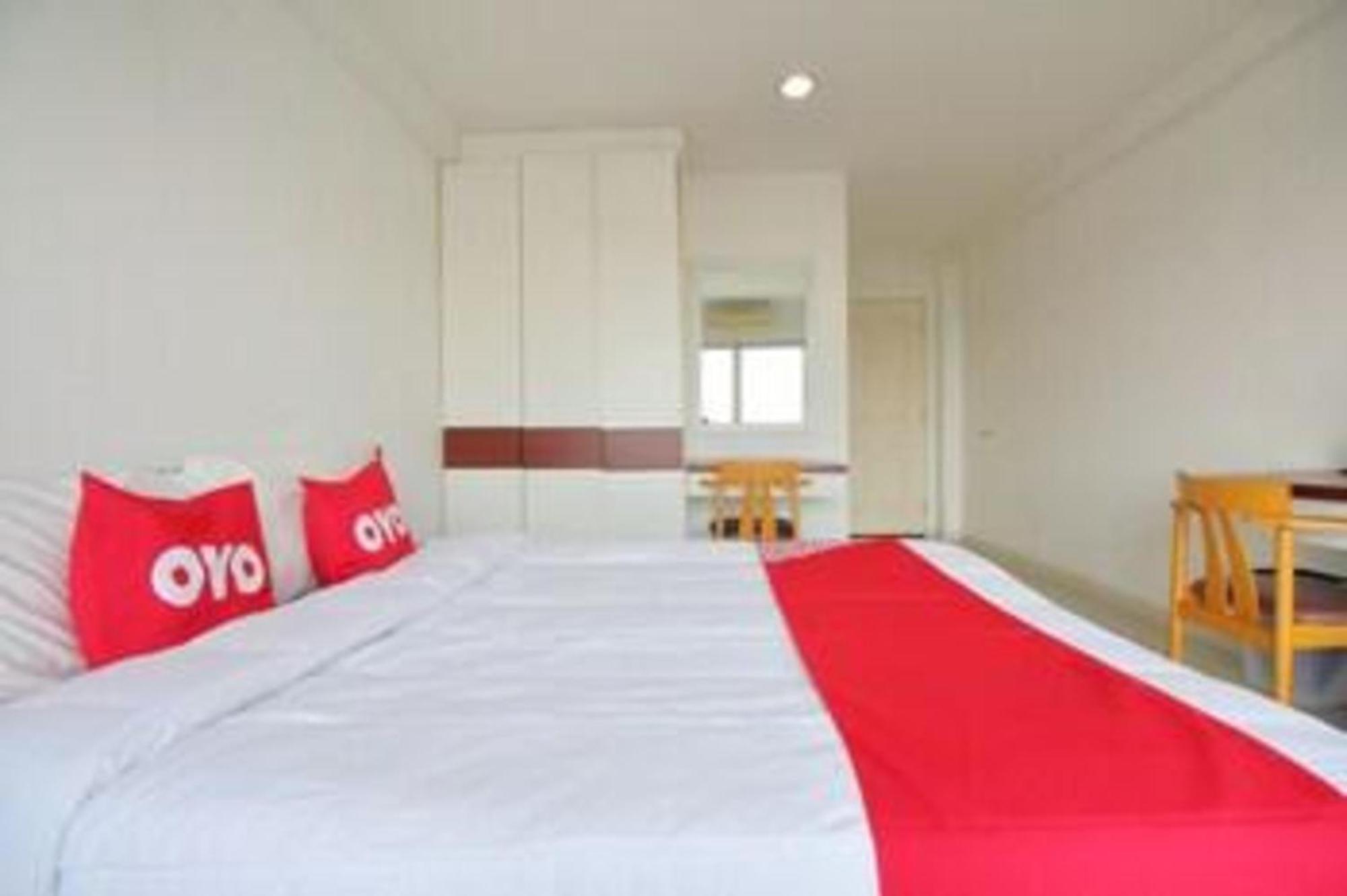 Super Oyo 498 Ladawan Villa Bangkok Zewnętrze zdjęcie