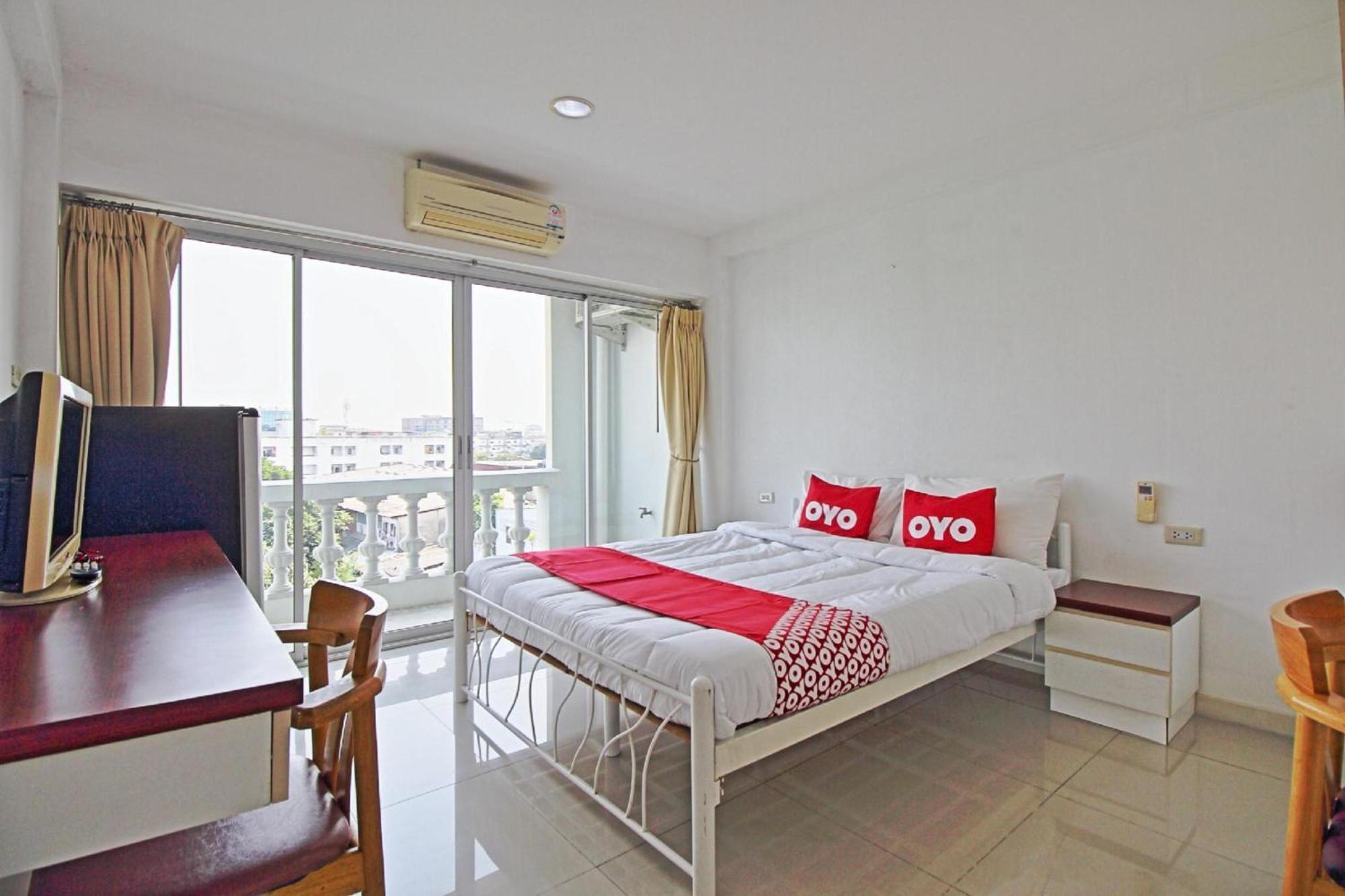 Super Oyo 498 Ladawan Villa Bangkok Zewnętrze zdjęcie
